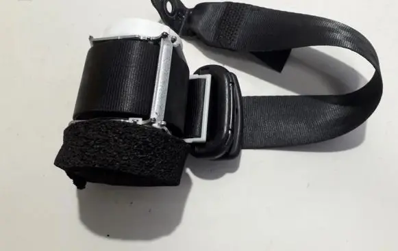 Ford Fiesta Rear seatbelt 8v51a611b68af