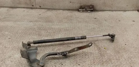 Subaru Forester SH Engine bonnet/hood hinges 