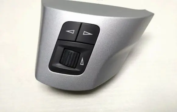 Opel Corsa D Steering wheel buttons/switches 13222332 D061110