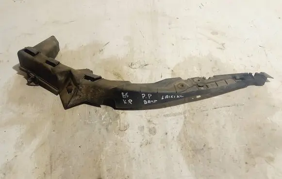 Volkswagen PASSAT B5 Front bumper mounting bracket 3B0807049B