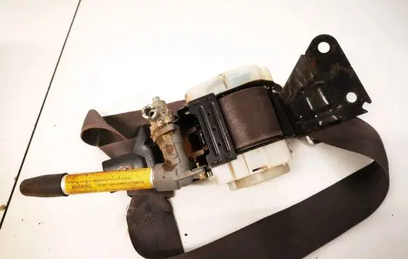 Subaru Legacy Front seatbelt 343542