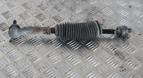 Volkswagen PASSAT B7 Steering tie rod 