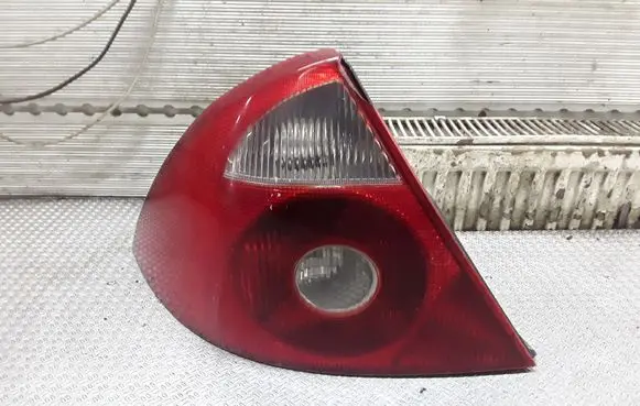 Ford Mondeo Mk III Rear/tail lights 1S7113405A