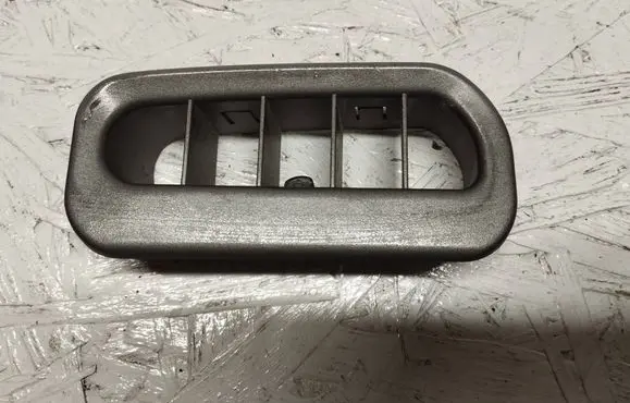 BMW 7 E65 E66 Dash center air vent grill 7010949