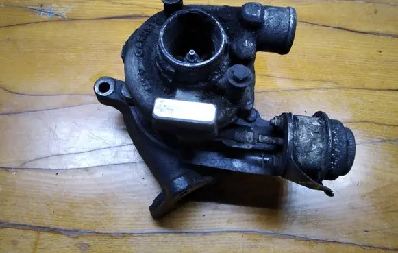 Audi A4 S4 B5 8D Turbo 028145702C