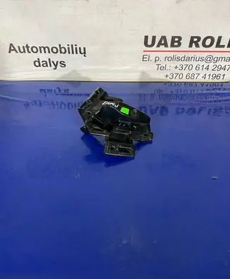 Skoda Kamiq Front bumper mounting bracket 658807724
