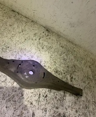 Volkswagen Touran I Rear upper control arm/wishbone