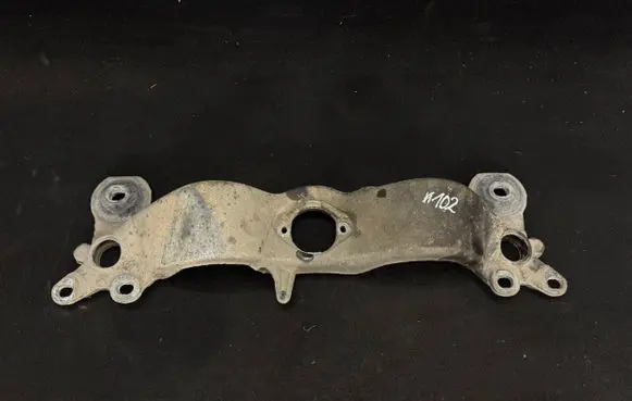Audi A4 S4 B6 8E 8H Gearbox mounting bracket 8E0399263R