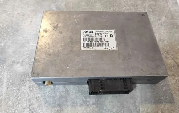Volkswagen Touareg I Bluetooth control unit module 7L6035729F