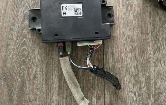 Nissan Qashqai Other devices 284E76UU1B