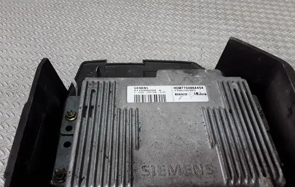 Renault Megane I Engine control unit/module S115300204A 7700105983
