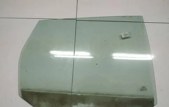 Ford Focus Rear door window glass as2