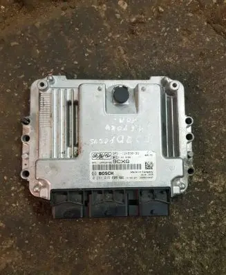 Ford Focus Engine control unit/module 9M5112A650BG 0281015608