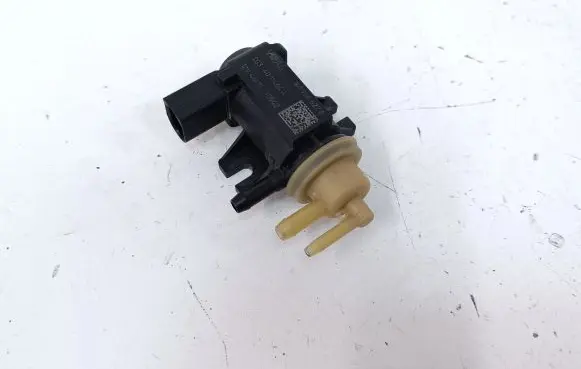 Volkswagen Tiguan Turbo solenoid valve 1K0906627B