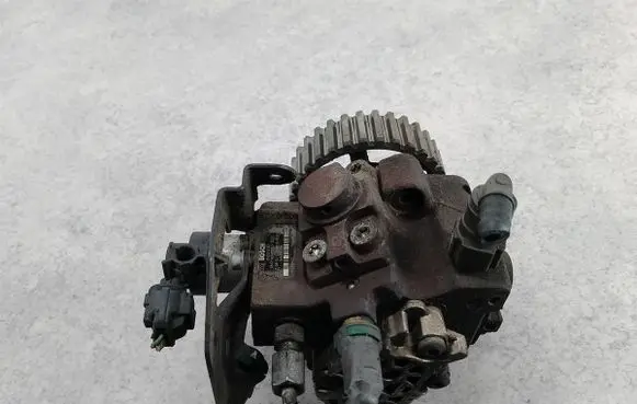 Citroen Berlingo Fuel injection high pressure pump 9683703780
