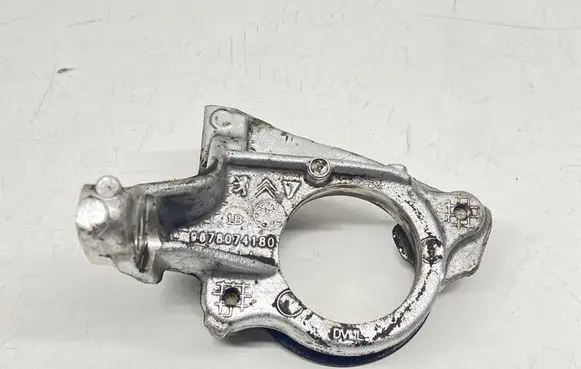 Peugeot 308 Driveshaft support bearing bracket 9678074180