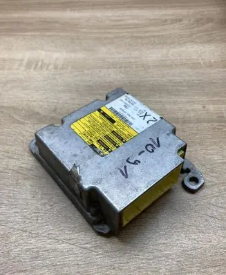 Toyota Avensis T250 Airbag control unit/module 8917005220