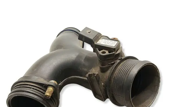 Volkswagen Touareg I Intercooler hose/pipe 7L6145770G 7L6145795AB PA66F15