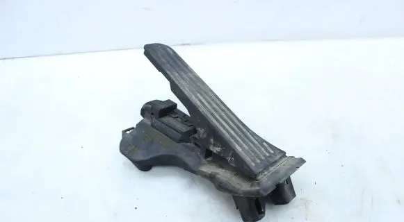 Volkswagen Touran I Accelerator throttle pedal 1T2721503G