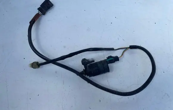 Renault Scenic I Windscreen/windshield washer pump 7700430702