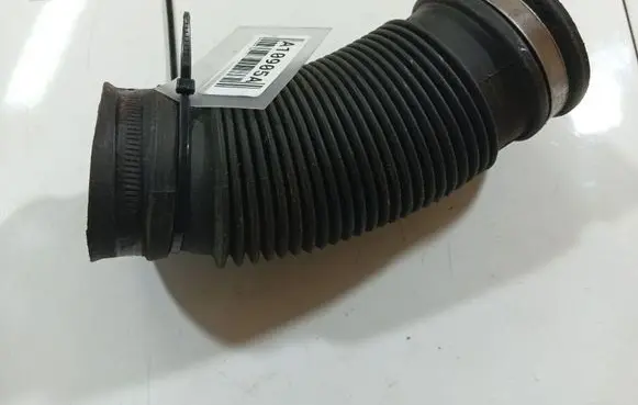 Opel Signum Air intake hose/pipe 329788454