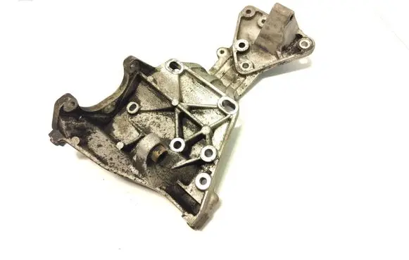 Volvo XC60 Generator/alternator bracket 31316673