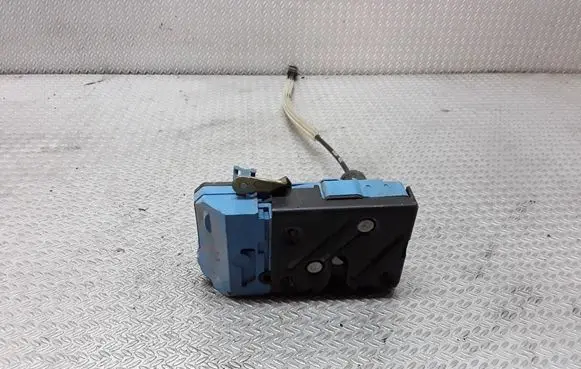 Volvo V70 Front door lock