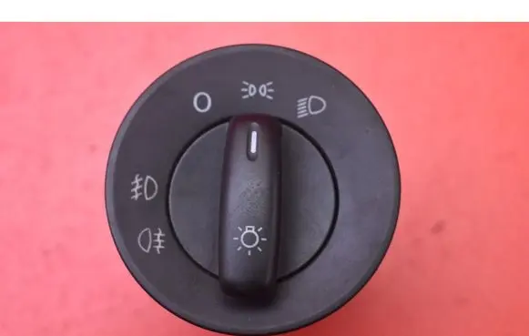 Skoda Octavia Mk2 (1Z) Light switch 1Z0941431K