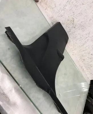 Ford Focus (B) pillar trim (bottom) Jx7ba243w07a Jx7ba243w07