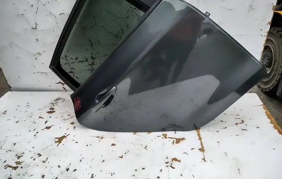 Peugeot 208 I Rear door 