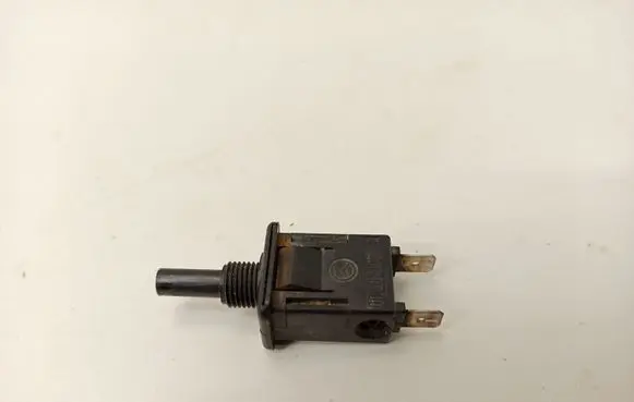 Mercedes-Benz 250 280 C CE W114 Rear door sensor 0008212052