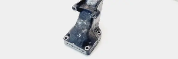 Mercedes-Benz C W203 Engine mounting bracket A6112230704