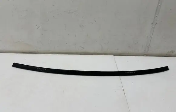 Roof trim bar molding cover