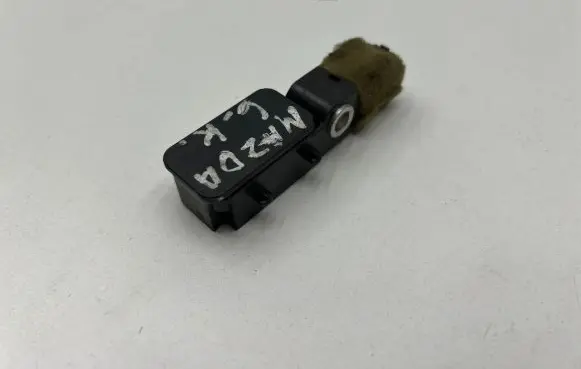 Mazda 6 Airbag deployment crash/impact sensor GJ6A57KC0 C2875ZL25691