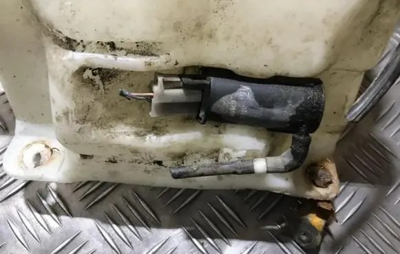 Mazda 626 Windscreen/windshield washer pump 0602103000 060210-3000