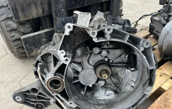 Volvo S40, V40 Manual 5 speed gearbox CV6R7002GD