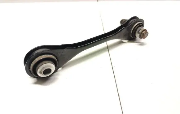Rear control arm