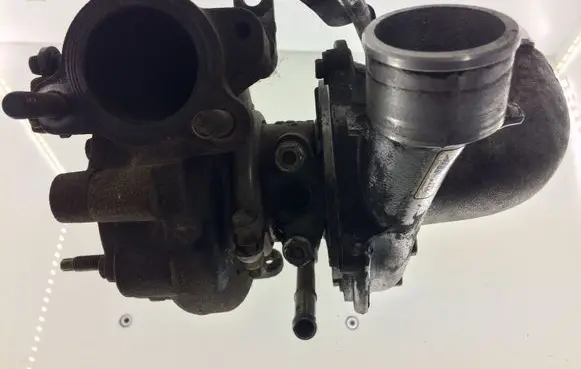 Toyota Corolla Verso E121 Turbo 172010R010