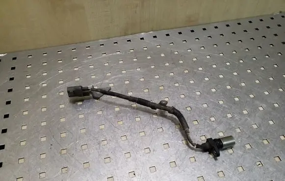 Toyota RAV 4 (XA30) Crankshaft position sensor 9091905069 0296001471
