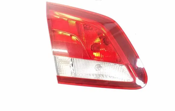 Tailgate rear/tail lights