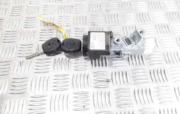 Nissan X-Trail T30 Ignition lock