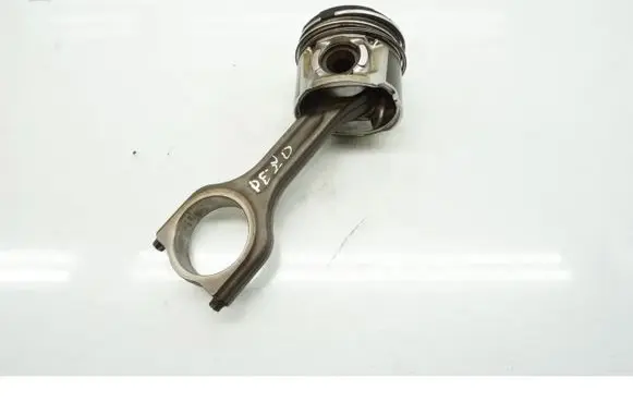 Peugeot 308 Piston with connecting rod 