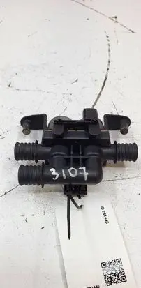 BMW 7 E65 E66 Coolant heater control valve 6906652