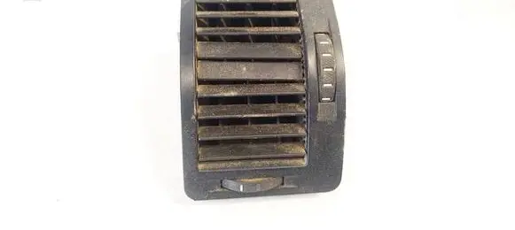 Skoda Octavia Mk2 (1Z) Dash center air vent grill 1Z0819701