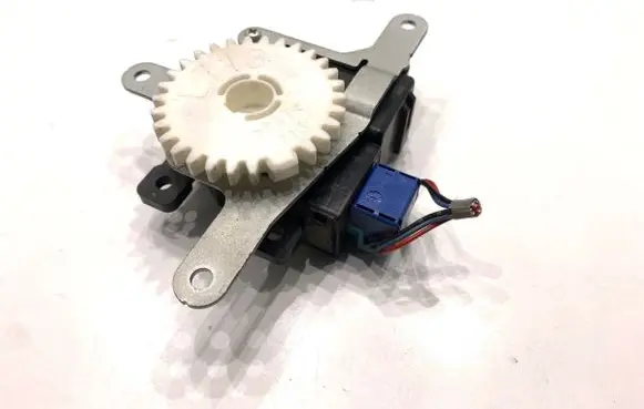 Lexus CT 200H Air flap motor/actuator 0638000920