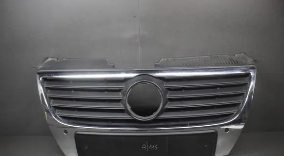 Volkswagen PASSAT B6 Front bumper upper radiator grill 3C0853651AD
