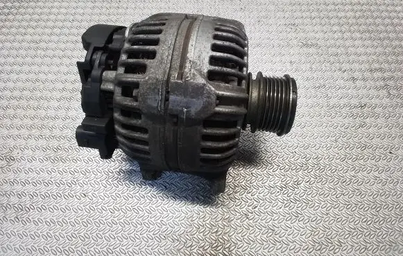 Volkswagen Caddy Generator/alternator 06F903023E