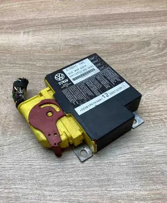 Volkswagen PASSAT B6 Airbag control unit/module 3C0909605M 391125 WITHPLUG