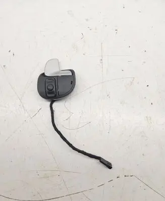 Dodge Challenger Steering wheel buttons/switches 44018004D