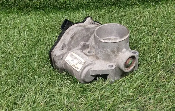 Volvo C30 Throttle valve VP4F9U9E928BC